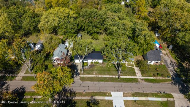1500 Pierce Road, Lansing, MI 48910