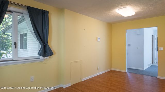 1500 Pierce Road, Lansing, MI 48910