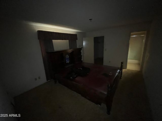 709 N LINDEN Circle, Mesa, AZ 85203