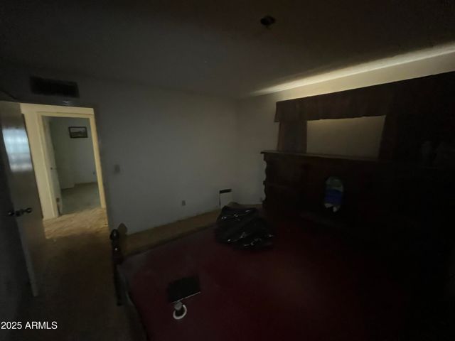 709 N LINDEN Circle, Mesa, AZ 85203