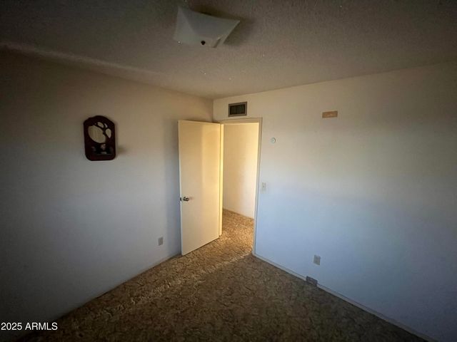 709 N LINDEN Circle, Mesa, AZ 85203