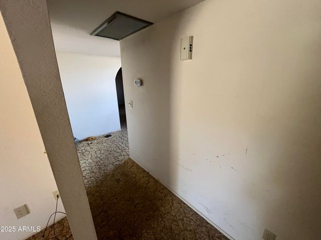 709 N LINDEN Circle, Mesa, AZ 85203