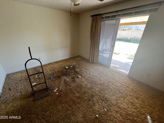 709 N LINDEN Circle, Mesa, AZ 85203