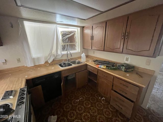 709 N LINDEN Circle, Mesa, AZ 85203