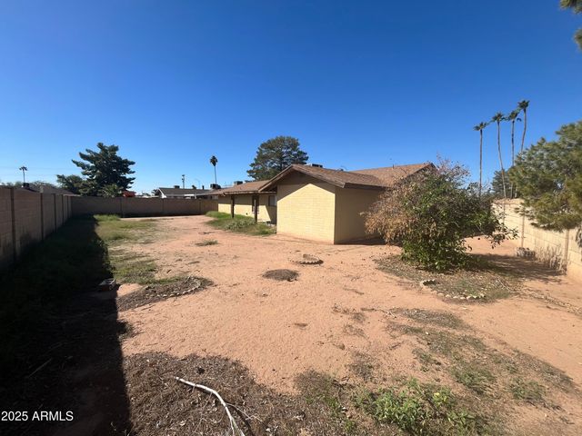 709 N LINDEN Circle, Mesa, AZ 85203