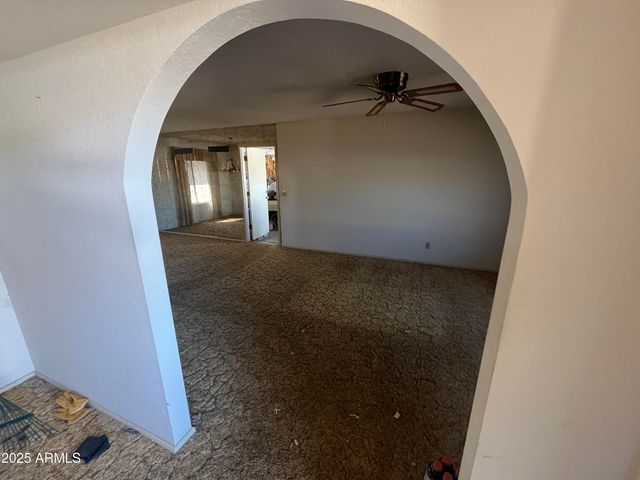 709 N LINDEN Circle, Mesa, AZ 85203