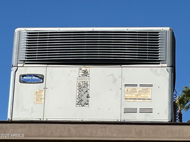 709 N LINDEN Circle, Mesa, AZ 85203