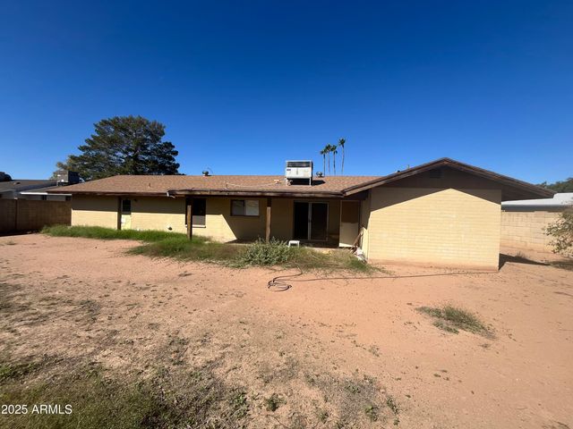 709 N LINDEN Circle, Mesa, AZ 85203