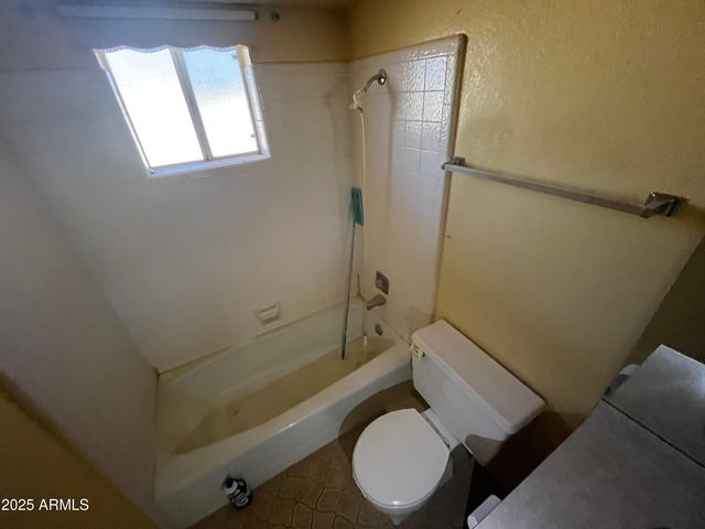 709 N LINDEN Circle, Mesa, AZ 85203