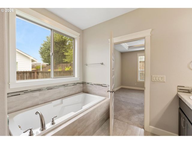 11901 Ne 56TH Ave, Vancouver, WA 98686