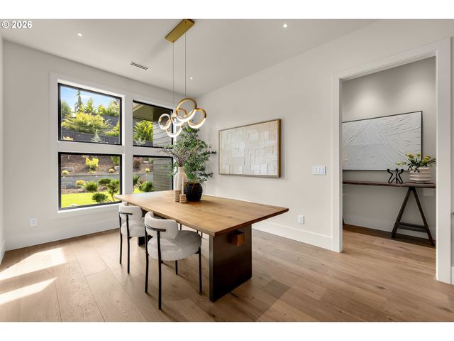 1905 Nw 123RD St, Vancouver, WA 98685
