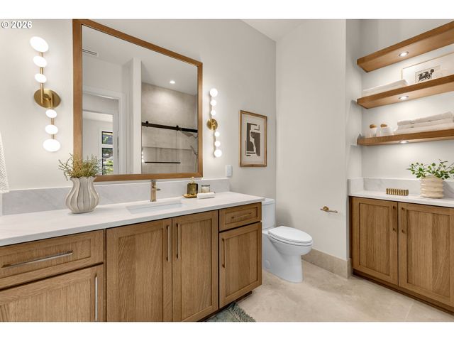 1905 Nw 123RD St, Vancouver, WA 98685