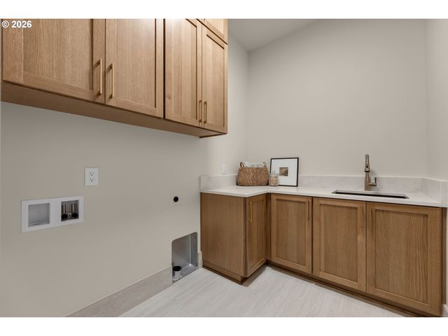 1905 Nw 123RD St, Vancouver, WA 98685