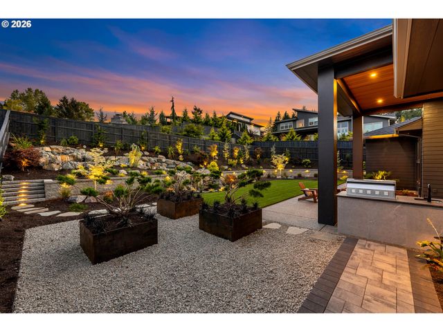 1905 Nw 123RD St, Vancouver, WA 98685