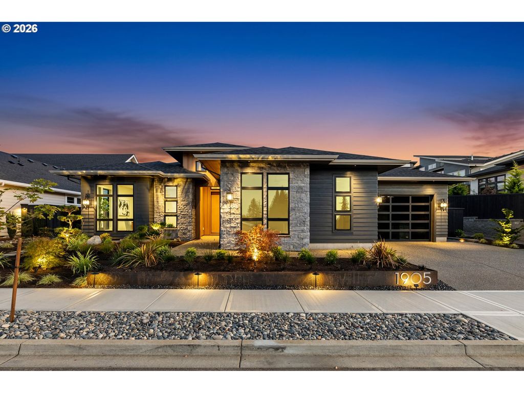 1905 Nw 123RD St, Vancouver, WA 98685