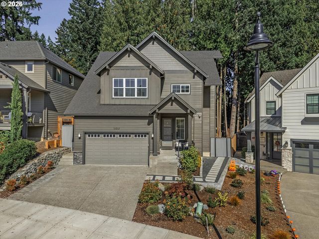 15937 Se CHERRY BLOSSOM Way, Happy Valley, OR 97015