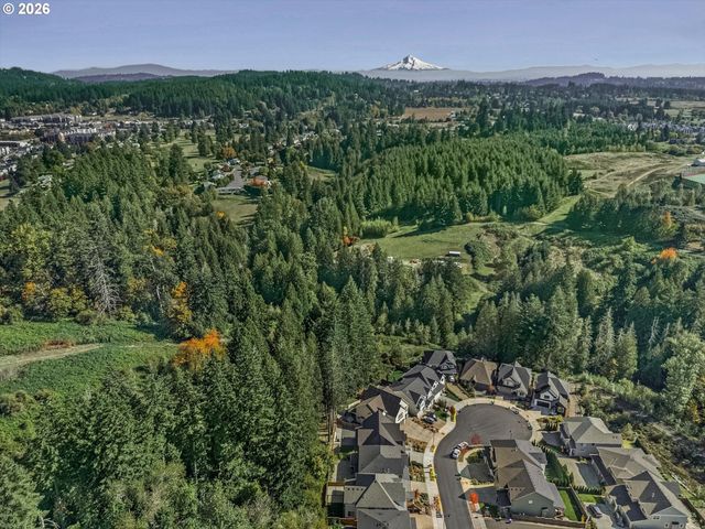 15937 Se CHERRY BLOSSOM Way, Happy Valley, OR 97015