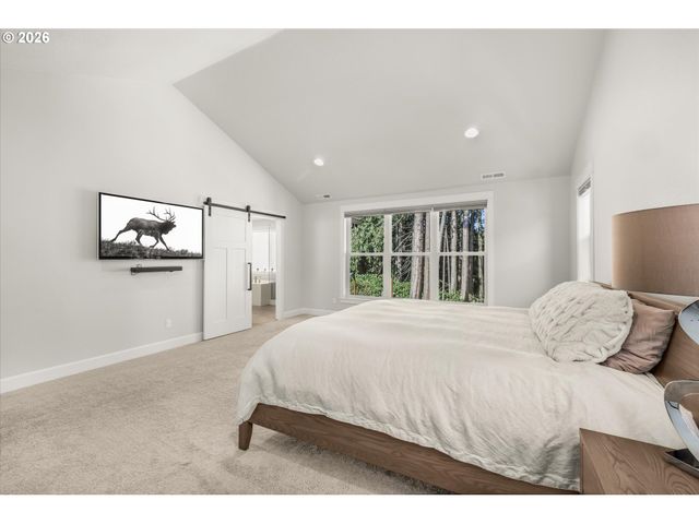 15937 Se CHERRY BLOSSOM Way, Happy Valley, OR 97015