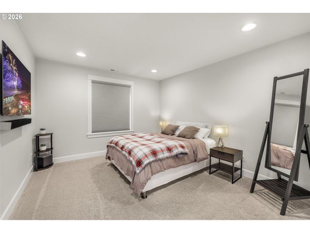 15937 Se CHERRY BLOSSOM Way, Happy Valley, OR 97015
