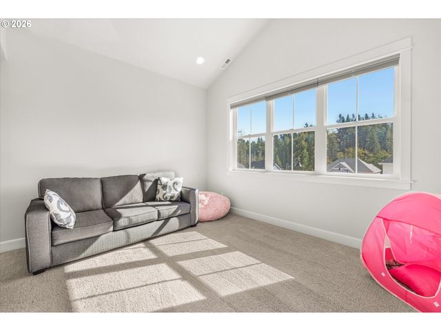15937 Se CHERRY BLOSSOM Way, Happy Valley, OR 97015