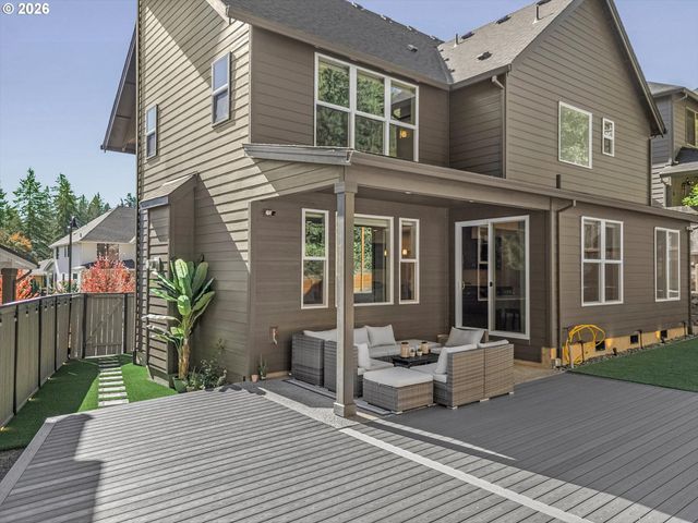 15937 Se CHERRY BLOSSOM Way, Happy Valley, OR 97015