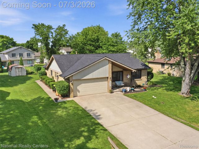 40368 Village Wood Road, Novi, MI 48375