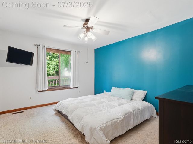 40368 Village Wood Road, Novi, MI 48375