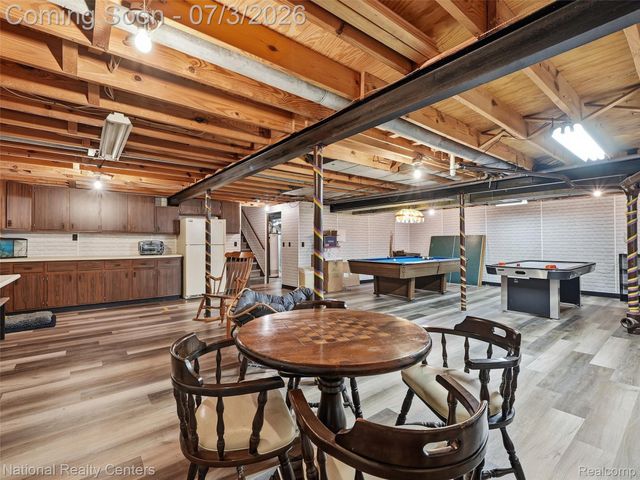 40368 Village Wood Road, Novi, MI 48375
