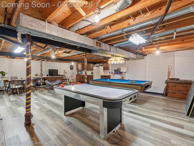 40368 Village Wood Road, Novi, MI 48375