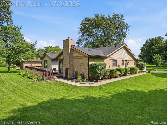 40368 Village Wood Road, Novi, MI 48375