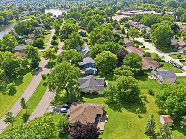 40368 Village Wood Road, Novi, MI 48375