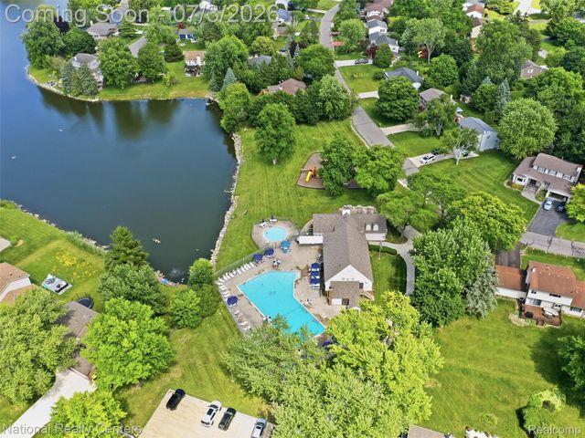 40368 Village Wood Road, Novi, MI 48375