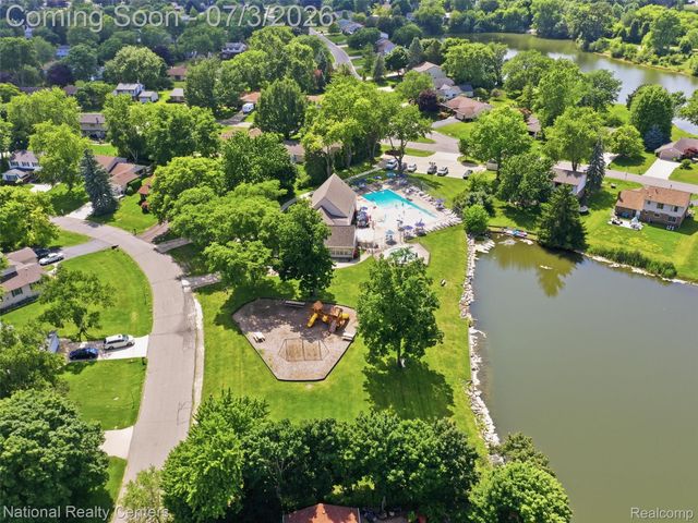 40368 Village Wood Road, Novi, MI 48375