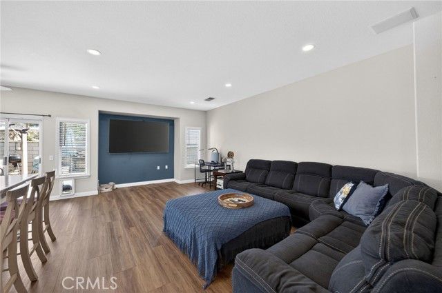 43684 Amazon, Hemet, CA 92544