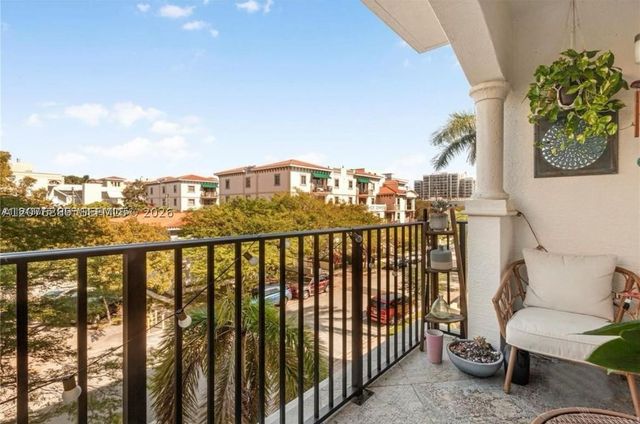 118 Zamora Ave 307, Coral Gables, FL 33134