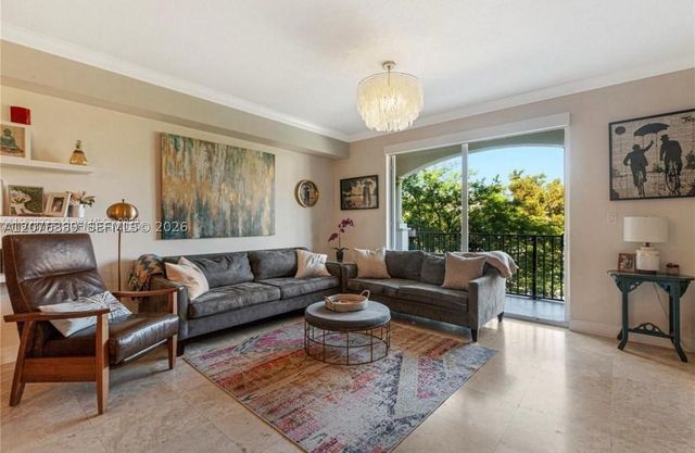 118 Zamora Ave 307, Coral Gables, FL 33134
