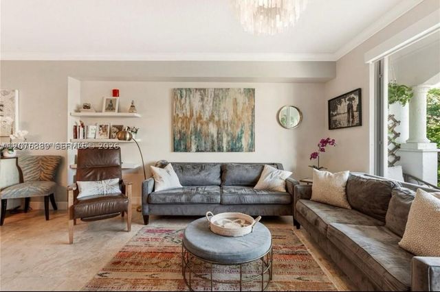 118 Zamora Ave 307, Coral Gables, FL 33134