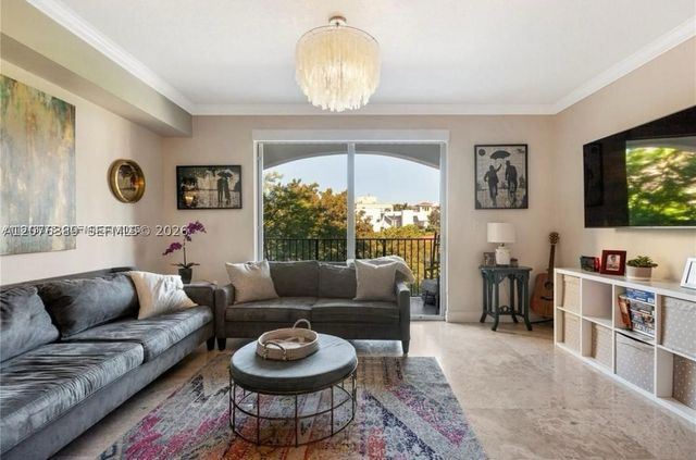 118 Zamora Ave 307, Coral Gables, FL 33134