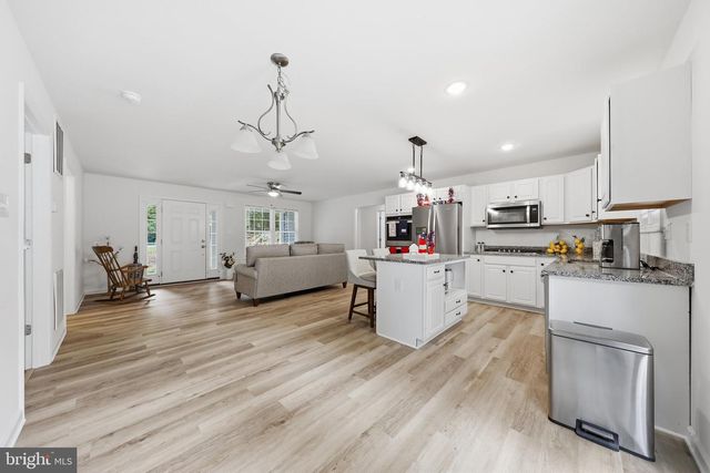 1063 WHITMER RD, Shenandoah Junction, WV 25442