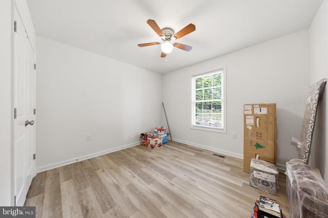 1063 WHITMER RD, Shenandoah Junction, WV 25442