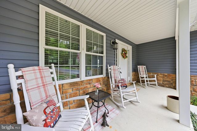 1063 WHITMER RD, Shenandoah Junction, WV 25442