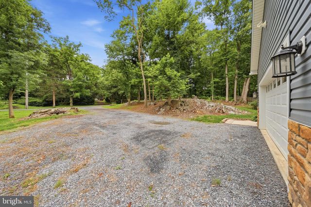 1063 WHITMER RD, Shenandoah Junction, WV 25442