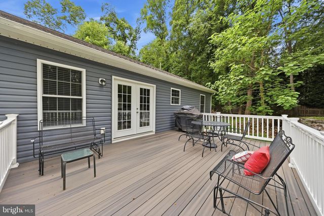 1063 WHITMER RD, Shenandoah Junction, WV 25442