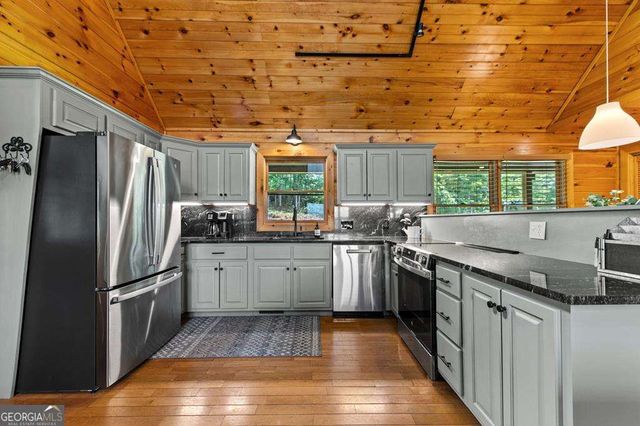 185 Austin Mountain Road, Copperhill, TN 37317
