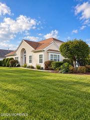 274 Valencia Drive, Monroe, NJ 08831