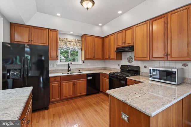 132 CHINABERRY LN, Collegeville, PA 19426