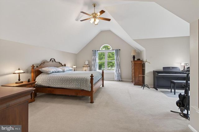 132 CHINABERRY LN, Collegeville, PA 19426