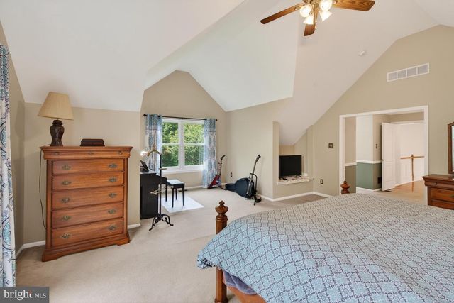 132 CHINABERRY LN, Collegeville, PA 19426