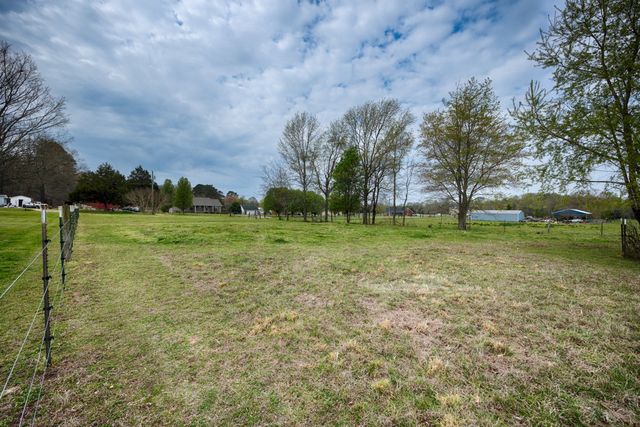 325 Stevenson Rd, Ardmore, TN 38449