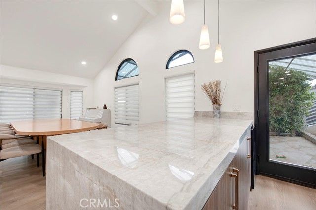 13043 Garris, Granada Hills (los Angeles), CA 91344